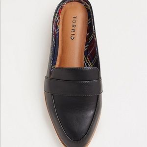 torrid Shoes - Nwt Torrid Black Mule Slides Faux leather wide torrid Shoes - Nwt Torrid Black Mule Slides Faux leather wide